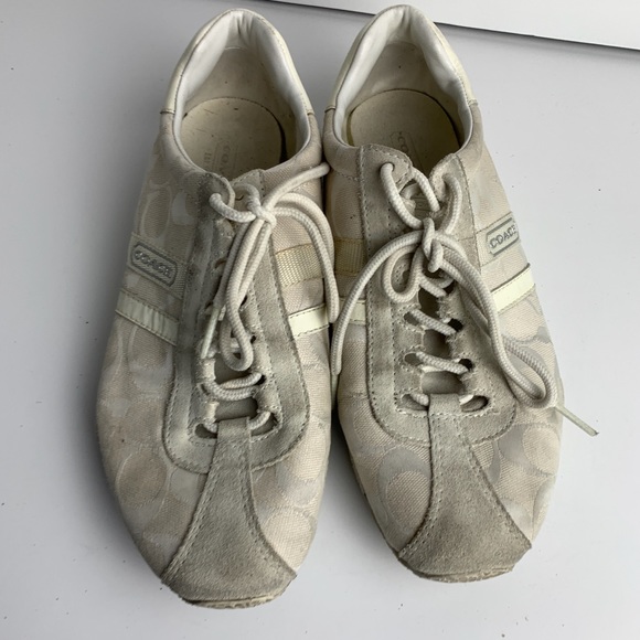 Coach Katelyn Signature Logo Sneakers Shoes Womens 8.5M Ivory White Laced Flats - Picture 1 of 8